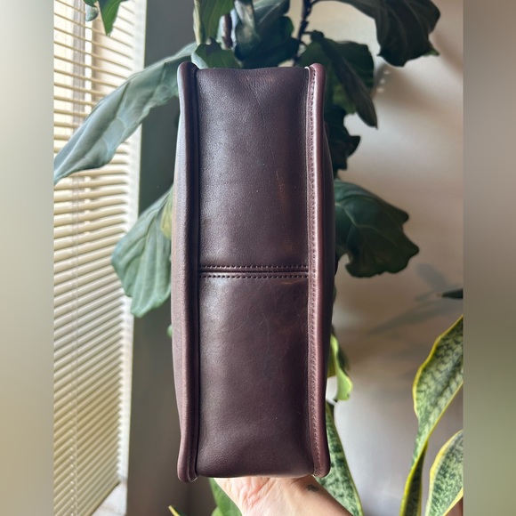 Beautiful Vintage Coach 1997 Mahogany Willis 9927 - Picture 6 of 16